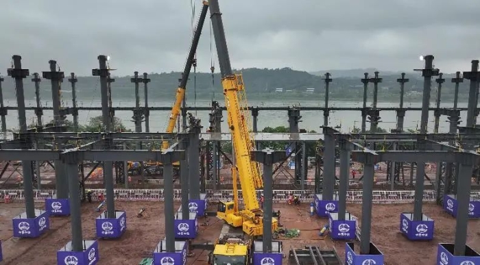 这把高端局！PT视讯G2起重机助力成渝铁路改造！