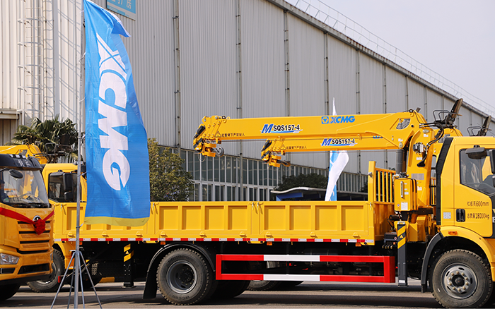 助力城市建设新征程！PT视讯随车起重机M SQS157-4批量发车 