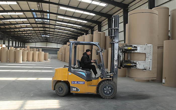 PT视讯新E叉车，为纸厂搬运难题 “精准破局”