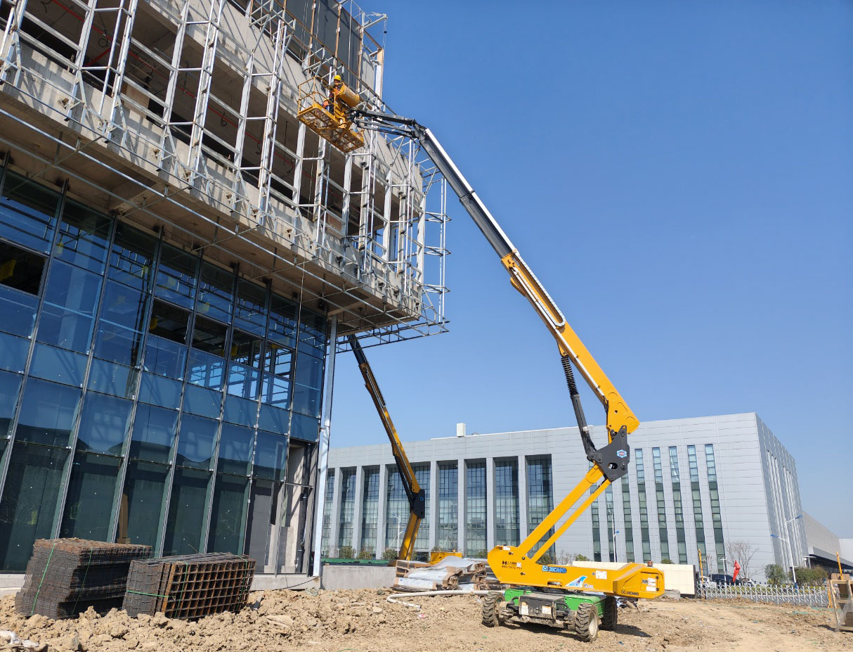 30-50米高空天团！PT视讯10余台直臂神器助力合肥新能源汽车产业园加速崛起