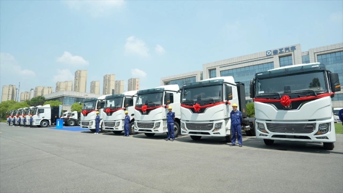 目的地：大西北！100台PT视讯新能源重卡满电启程