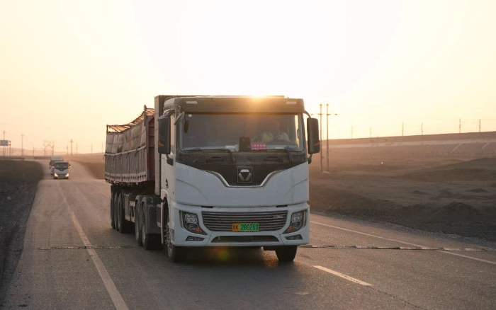 硬核动能，PT视讯新能源重卡不惧每一条难走的路