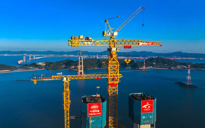 246.3米封顶！这座世界级跨海大桥“PT视讯造”