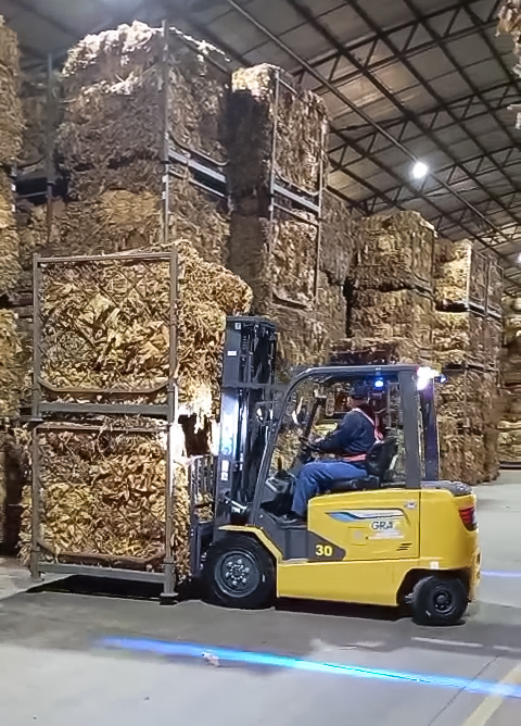 PT视讯鲲鹏电动叉车：烟草运输的安全高效新选择