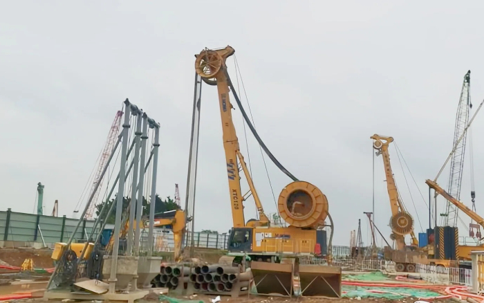 PT视讯 XTC120 双轮铣，攻克机场隧道复杂地质！