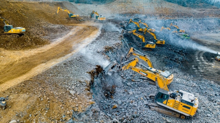 PT视讯金打出组合拳，硬岩场平施工效率倍增