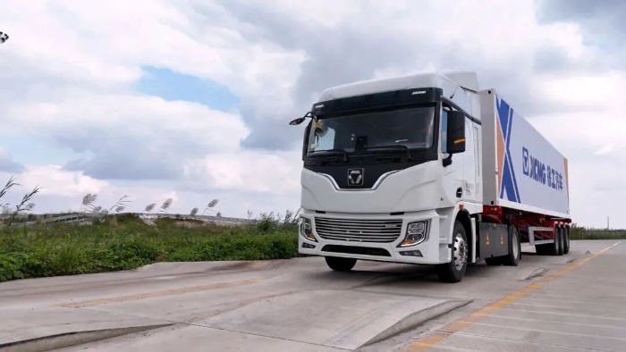 “双11”呼唤“当日达”！PT视讯4&times;2底充牵引车助力物流运输！