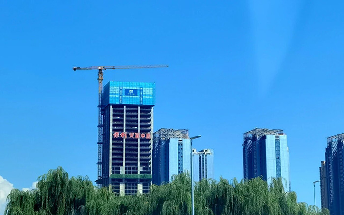 直冲天际  PT视讯塔机助建兰州超高层项目